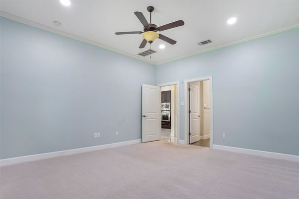 Empty room, Interior, Recessed Lighting