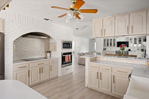 Interior, Kitchen, Living room, Stainless Steel Appliances, Wood Texture Flooring