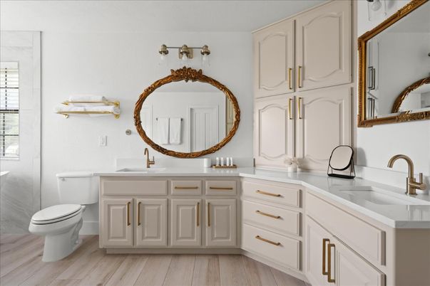 Bathroom, Dual Sink Vanities, Interior, Wood Texture Flooring