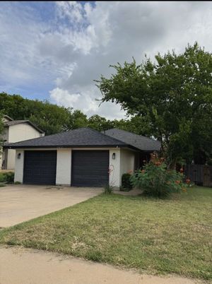 Attached, Exterior, Facade, Ranch