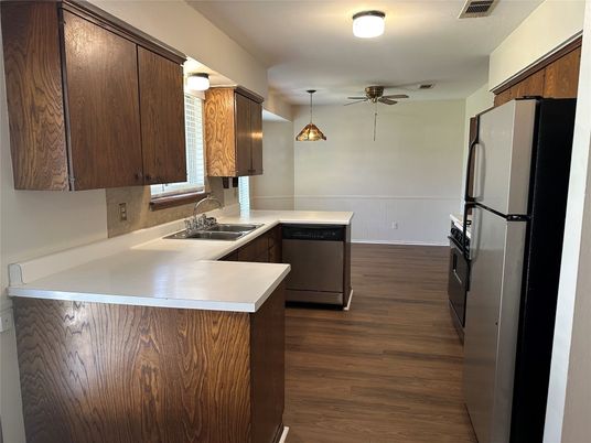 Interior, Kitchen, Pendant Lights, Wood Texture Flooring