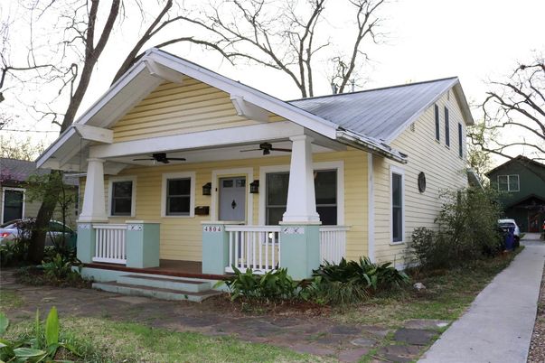 Exterior, Facade, American Craftsman