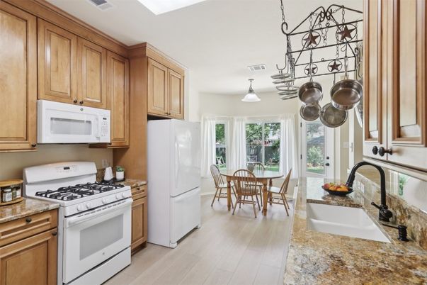 Chandelier, Dining room, Interior, Kitchen, Pendant Lights, Wood Texture Flooring