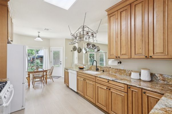 Dining room, Interior, Kitchen, Pendant Lights, Wood Texture Flooring