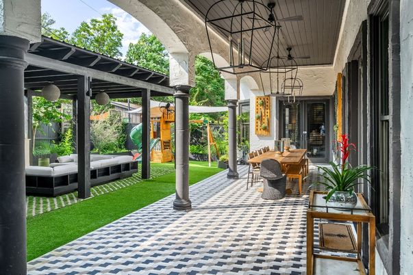 Backyard, Exterior