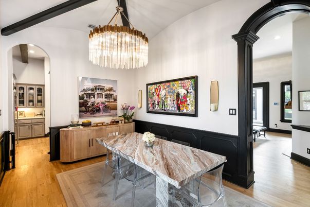 Chandelier, Dining room, Interior, Recessed Lighting, Wood Texture Flooring