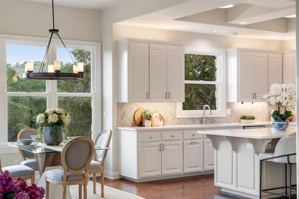 Dining room, Interior, Kitchen, Pendant Lights, Recessed Lighting, Wood Texture Flooring