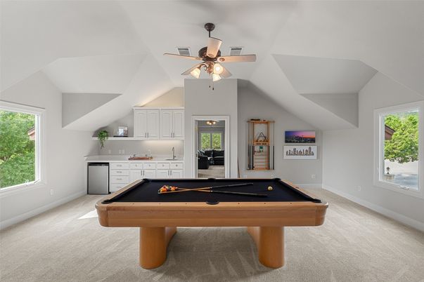 Billiard Table, Game Room, Interior
