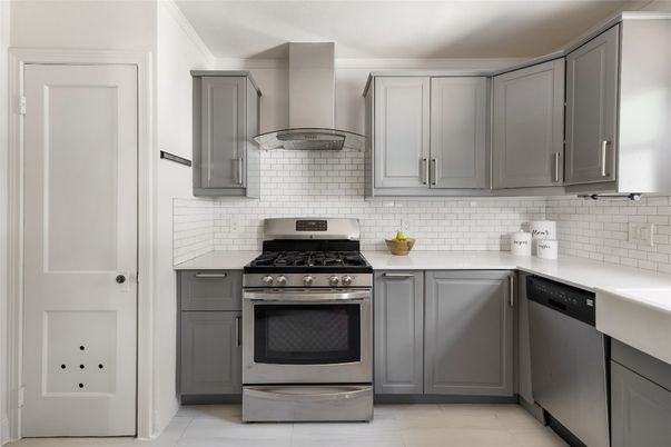 Interior, Kitchen, Stainless Steel Appliances
