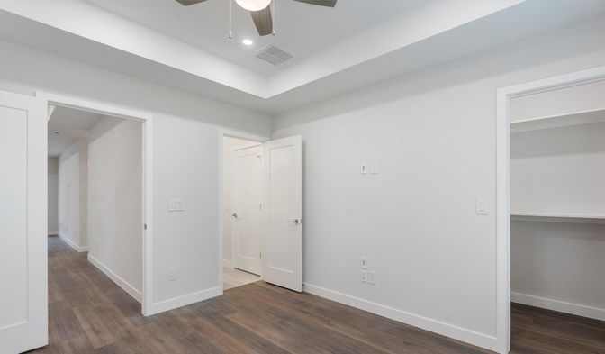 Empty room, Interior, Recessed Lighting, Wood Texture Flooring