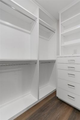 Interior, Walk-in Closets, Wood Texture Flooring