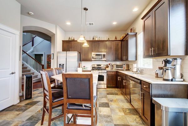 Dining room, Interior, Kitchen, Pendant Lights, Recessed Lighting, Stainless Steel Appliances