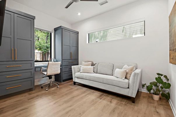 Home Office, Interior, Recessed Lighting, Wood Texture Flooring