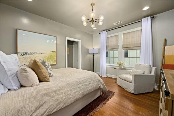 Bedroom, Interior, Pendant Lights, Recessed Lighting, Wood Texture Flooring