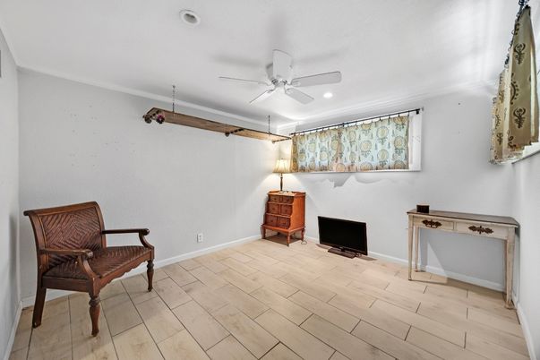 Interior, Recessed Lighting, Wood Texture Flooring