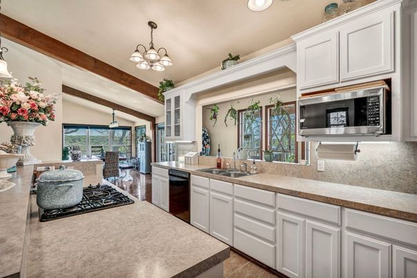 Dining room, Interior, Kitchen, Pendant Lights, Wooden Beams, Wood Texture Flooring