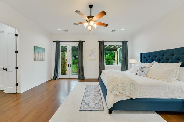 Bedroom, Interior, Recessed Lighting, Wood Texture Flooring