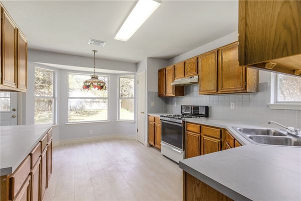 Interior, Kitchen, Pendant Lights, Wood Texture Flooring