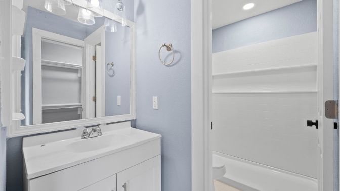 Bathroom, Interior, Recessed Lighting