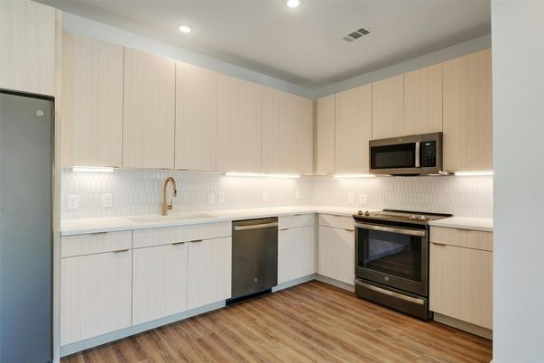 Interior, Kitchen, Recessed Lighting, Stainless Steel Appliances, Wood Texture Flooring