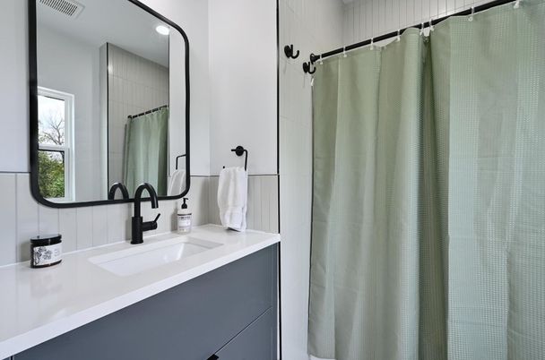 Bathroom, Interior, Recessed Lighting