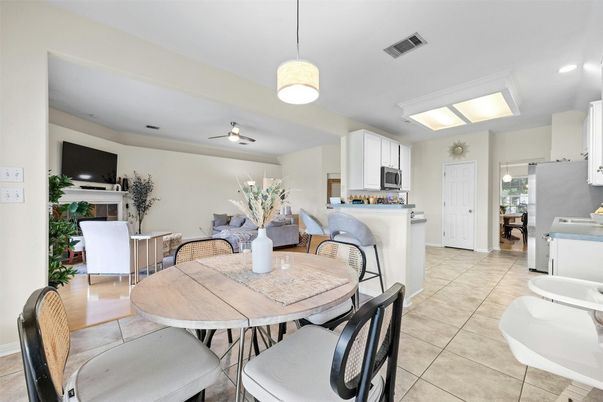 Dining room, Interior, Kitchen, Pendant Lights, Recessed Lighting