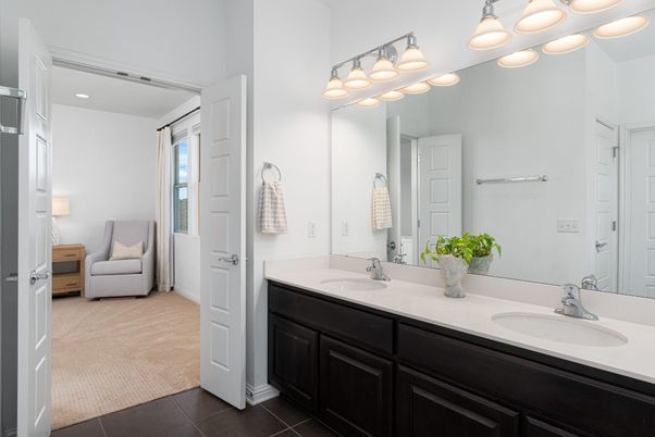 Bathroom, Dual Sink Vanities, Interior, Recessed Lighting
