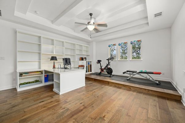 Fitness Equipment, Interior, Recessed Lighting, Wood Texture Flooring