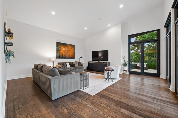 Interior, Living room, Recessed Lighting, Wood Texture Flooring