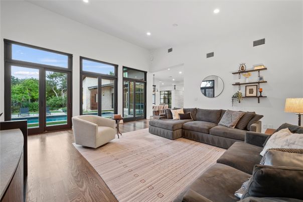 Interior, Living room, Pendant Lights, Recessed Lighting, Wood Texture Flooring