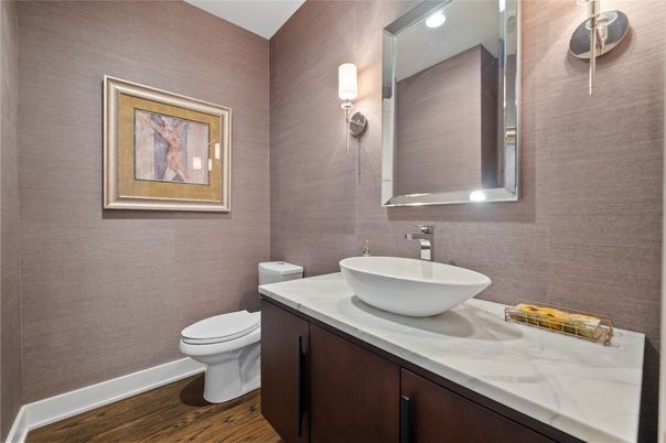 Bathroom, Interior, Recessed Lighting, Wood Texture Flooring