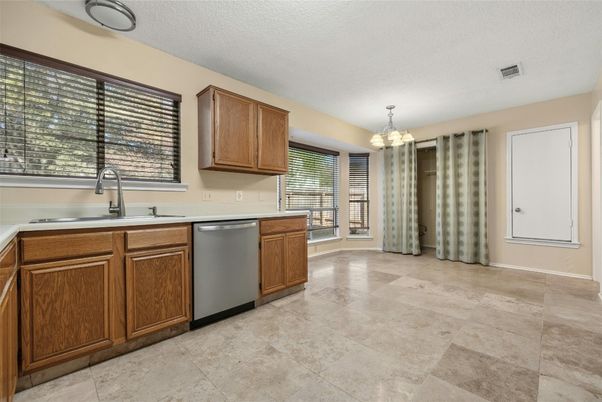 Chandelier, Interior, Kitchen