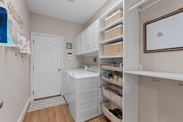 Interior, Washer, Wood Texture Flooring