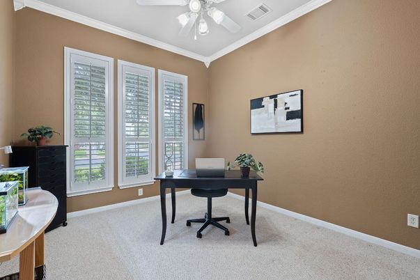 Home Office, Interior