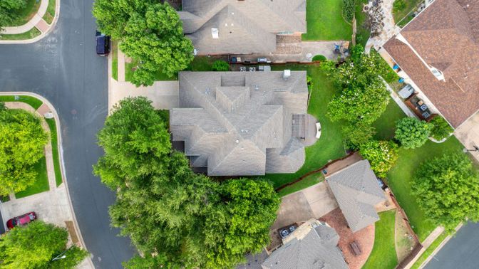 Exterior, Drone