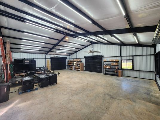 Garage, Interior