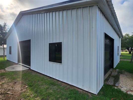 Detached Garage, Exterior