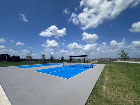 Exterior, Tennis Courts