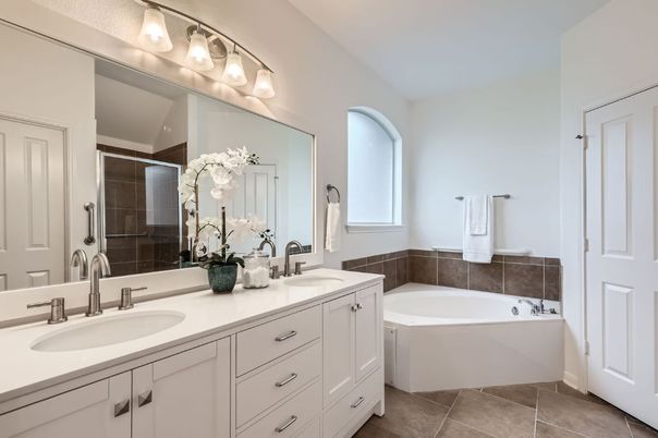 Bathroom, Dual Sink Vanities, Interior