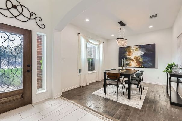Chandelier, Dining room, Interior, Recessed Lighting, Wood Texture Flooring