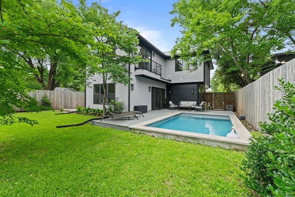 Backyard, Exterior, Pool