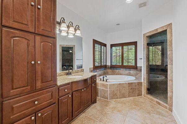 Bathroom, Dual Sink Vanities, Glass Shower, Interior, Recessed Lighting