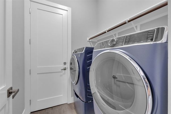 Interior, Washer, Wood Texture Flooring