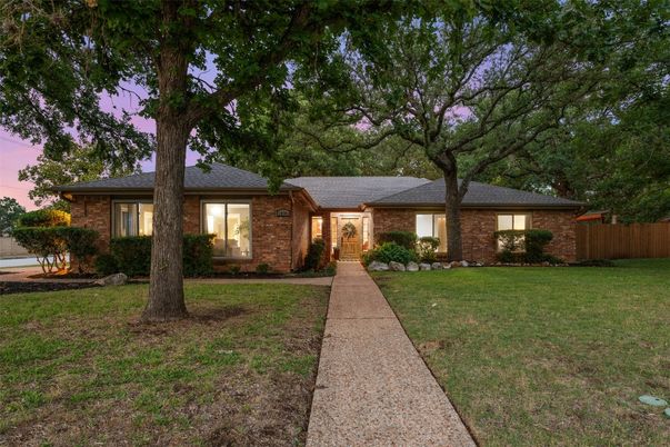 Exterior, Facade, Brick Facade, Ranch