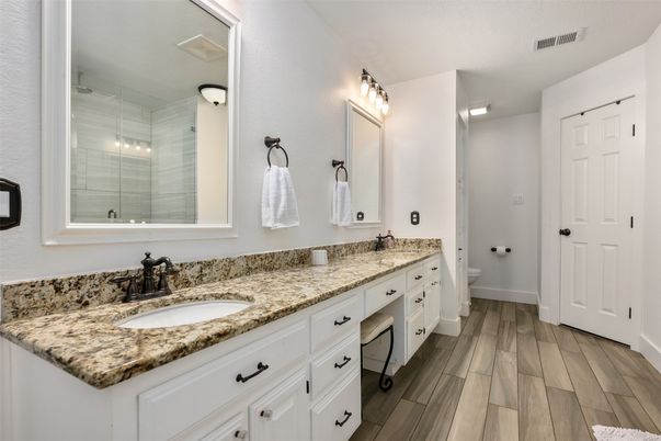 Bathroom, Dual Sink Vanities, Interior, Wood Texture Flooring
