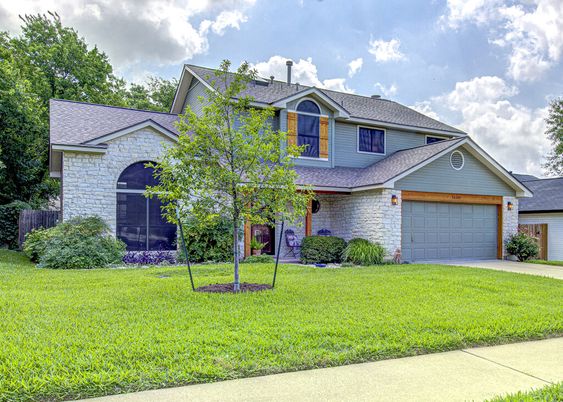 Attached, Exterior, Facade, Brick Facade, Farmhouse