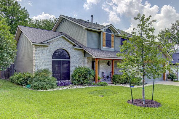 Backyard, Exterior, Facade, Brick Facade, Farmhouse