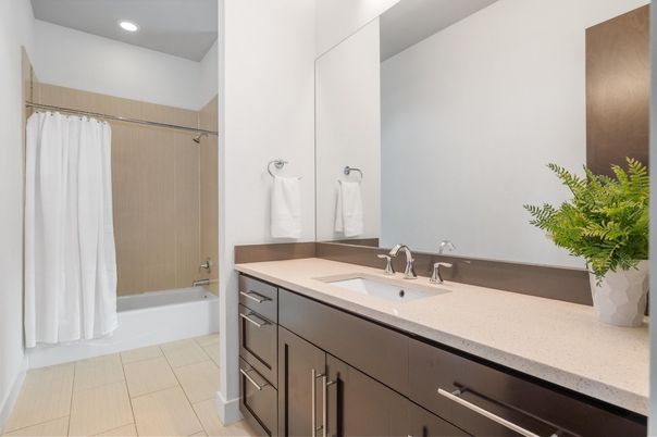 Bathroom, Interior, Recessed Lighting