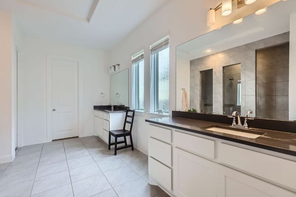 Bathroom, Dual Sink Vanities, Interior, Recessed Lighting
