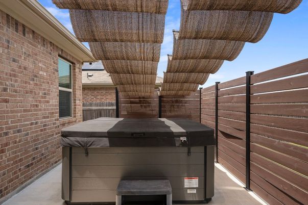 Exterior, Hot Tub